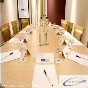 express_by_holiday_inn_stansted_airport